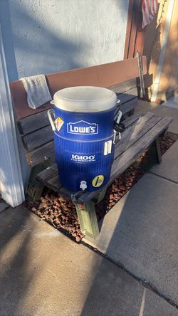 5 gallon igloo water dispenser