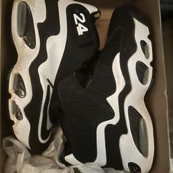 Nike Air Griffin’s Max 1s 