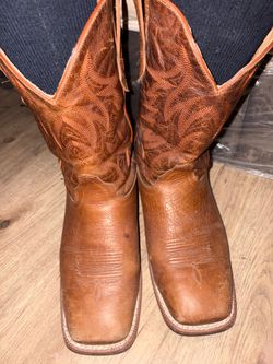 Men’s size 10.5 boots