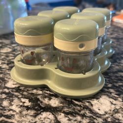 BABY BULLET STORAGE CONTAINERS (6 PACK)- $5