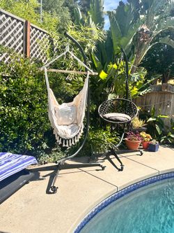 HAMMOCK STANDS WITH CHAIRS