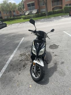 Tao Tao 80cc Scooter