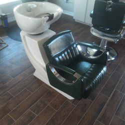 Shampoo Chair New