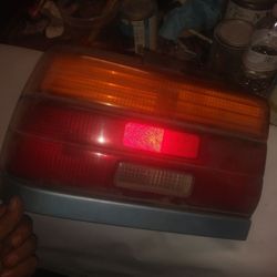 96 98 toyota corrola left side tail lamp