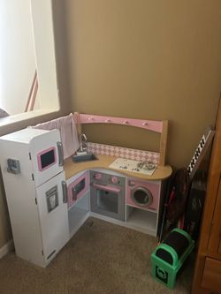 Kidkraft kitchen