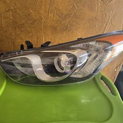 New Hyundai Elantra GT Headlight Assembly Drive