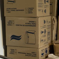 Brand New Commercial Towel Dispensers – Bulk Available