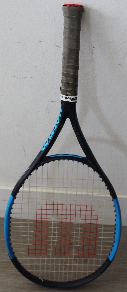 Wilson Tennis Junior Racket Ultra 26 V2 High Quality Strings Grip