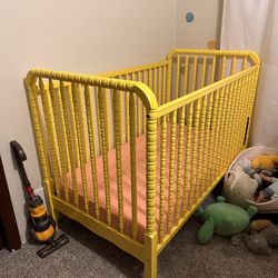 Million Dollar Baby Crib And Graco Mattress