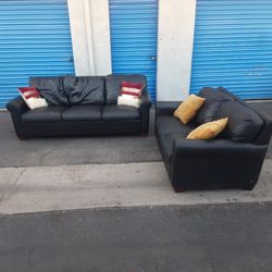 Modern Leather Couch And Loveseat Black ⚫️ very clean