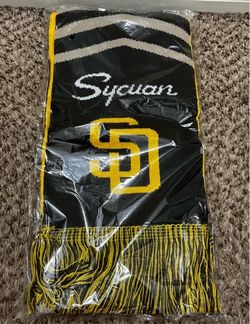Padres giveaway scarf