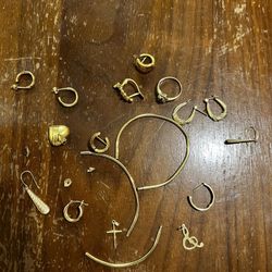 14 K Gold Jewelry Pieces ***