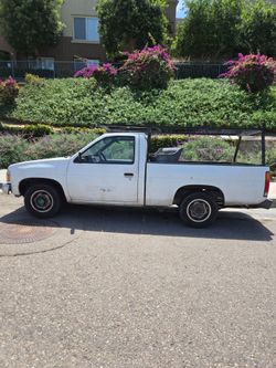 1990 Nissan Pickup