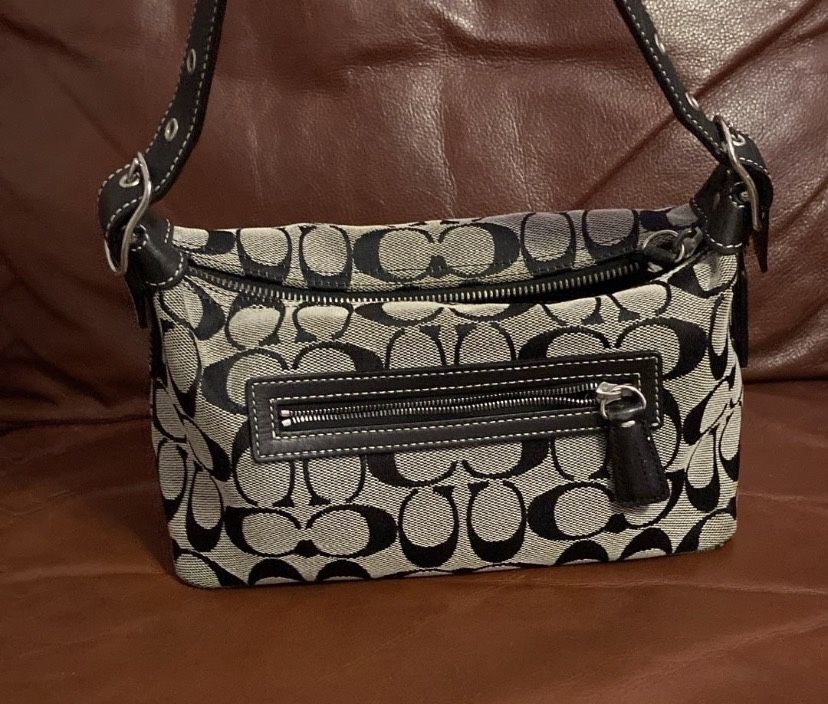 Vintage Coach One Shoulder Handbag