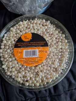 White, Cream & Gold Pearl Plastic Mix Craft Beads