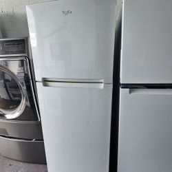 WHIRLPOOL REFRIGERATOR 24"