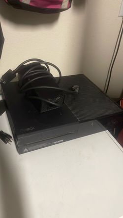 Microsoft Xbox One Console w/ Power Brick and Games