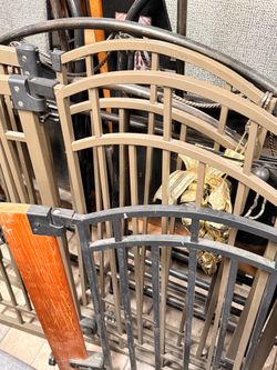 Pet gate