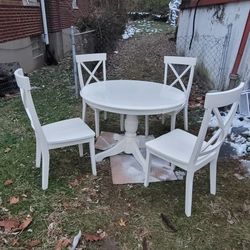 New Wooden  Dining Set  & 4 Beautiful Wooden  Chairs 