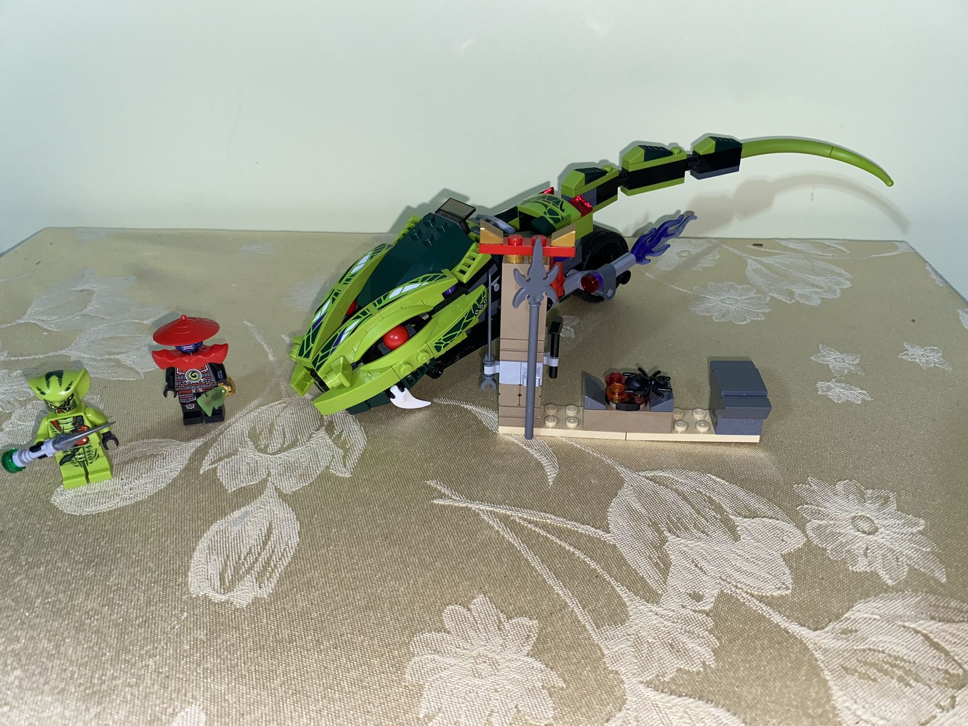 Lego Ninjago 9447 Lasha's Bite Cycle Building Set NOT SURE IF IT IS COMPLETE