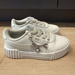 Girls White Puma Shoes Size 11
