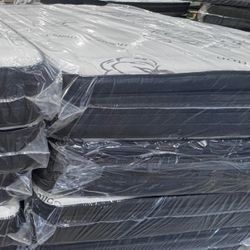 New Queen Mattress Hybird Organic 