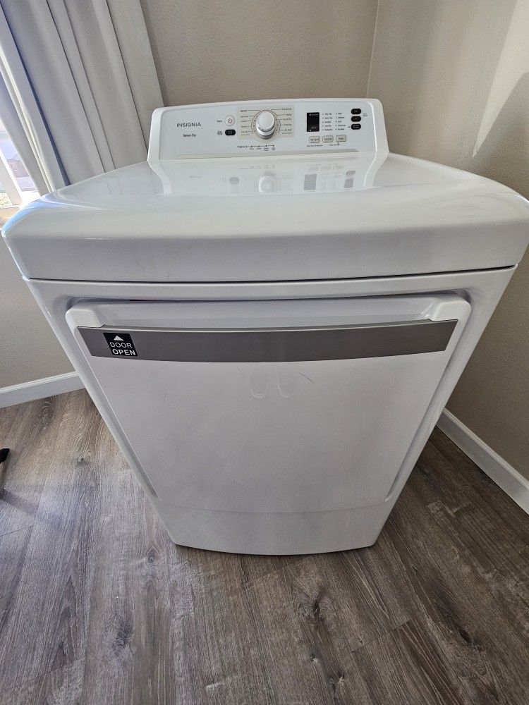 Dryer (Insignia)