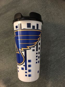 32 ounce St. Louis Blues Tumblr with lid