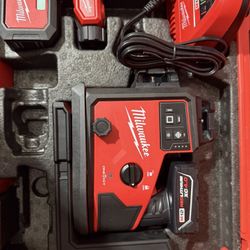 Milwaukee M12 12-Volt Lithium-ion Cordless 125 ft. Green 360° 3-Plane Laser Level with Automatic Alignment & Receiver