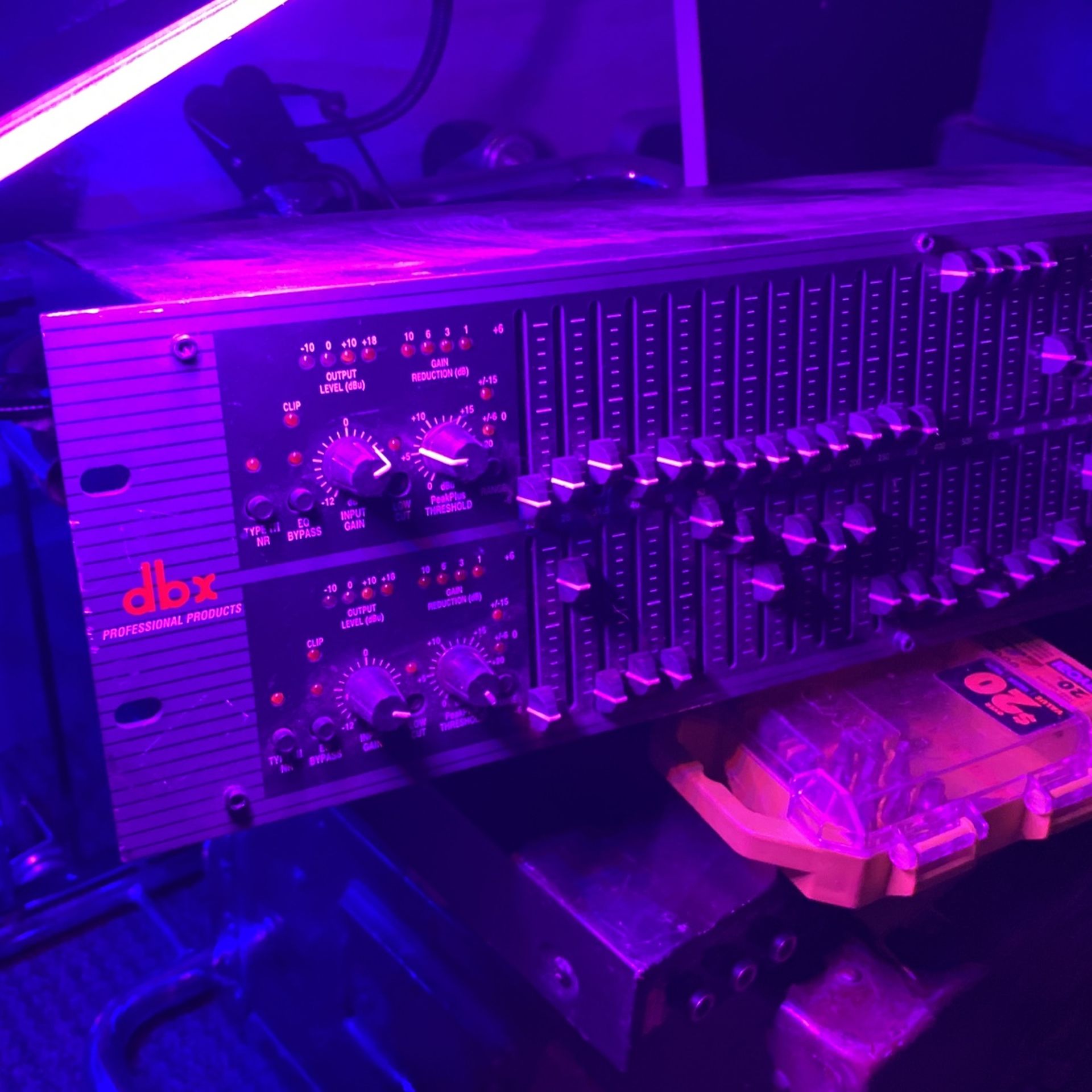 dbx Equalized Limiter With TypeIII NR