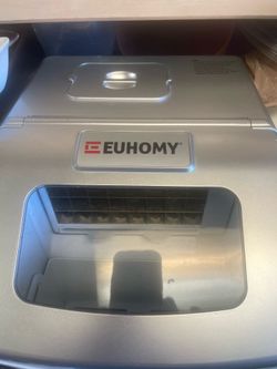 Nice EHUMY icemaker have all the ice you want at any time nice about six months old. Very little use works great originally cost $125 sell for 45.