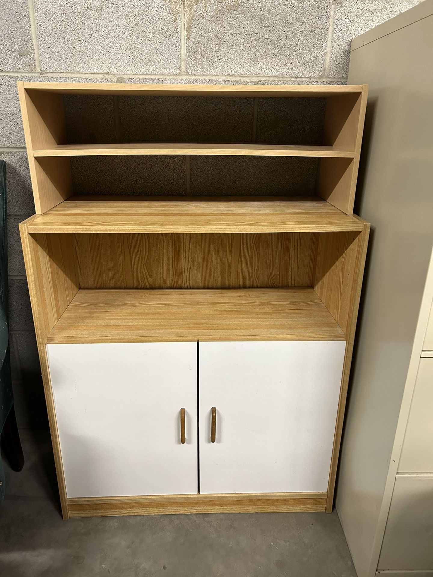 Storage Cabinet 🗄️ With Shelf