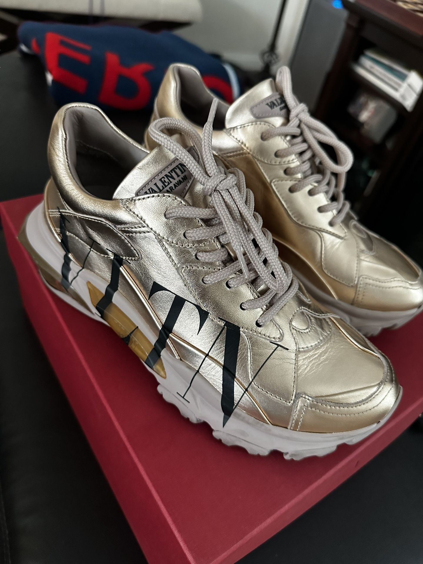Valentino Garavani VLTN Bounce Sneakers Leather