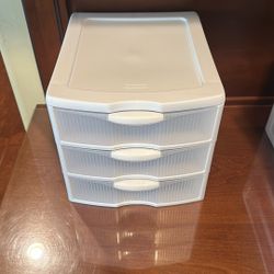 Six 10x10.5x12.5” 3-drawer Plastic Organizers