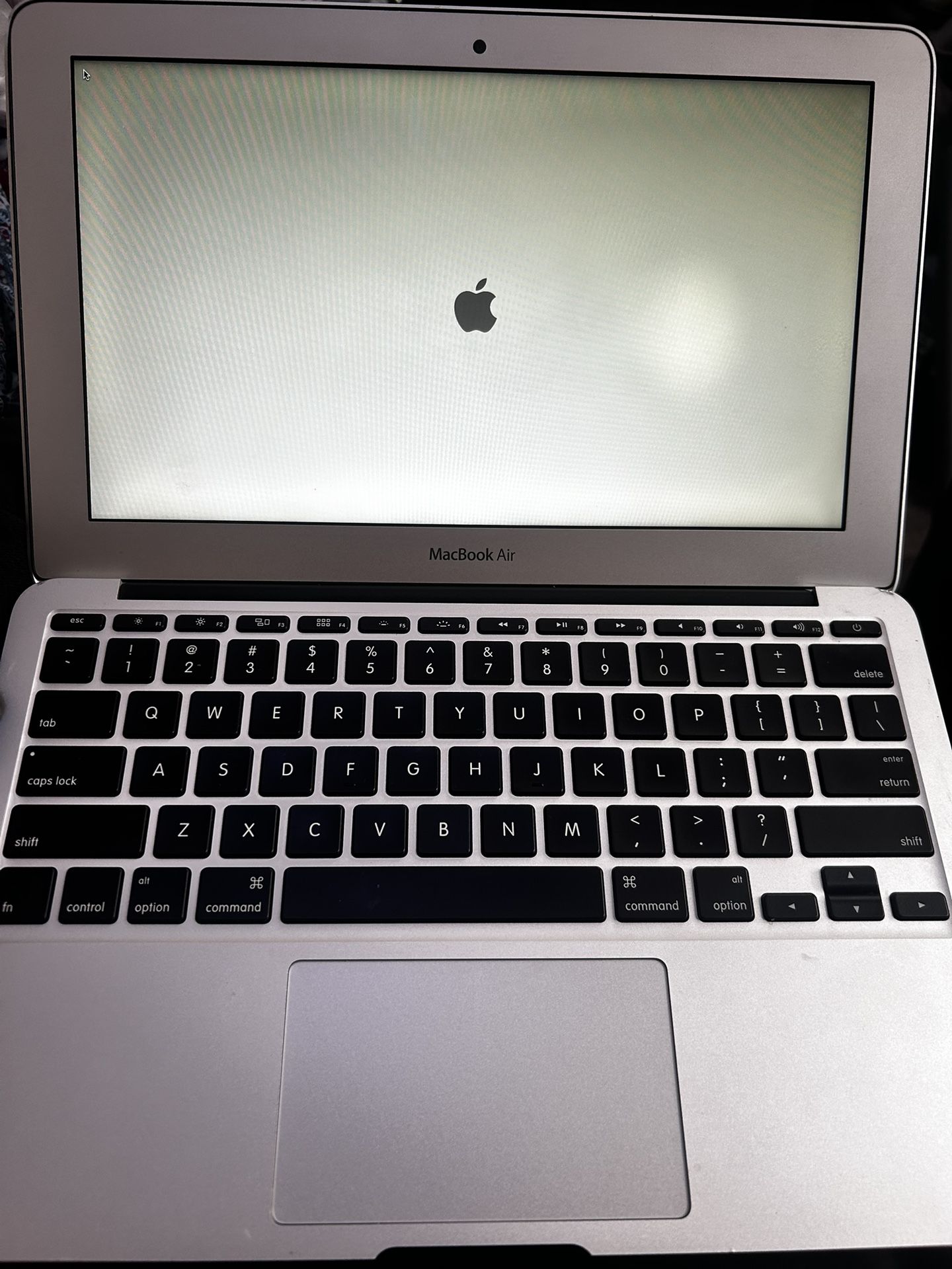 Apple Air Laptop (2017)