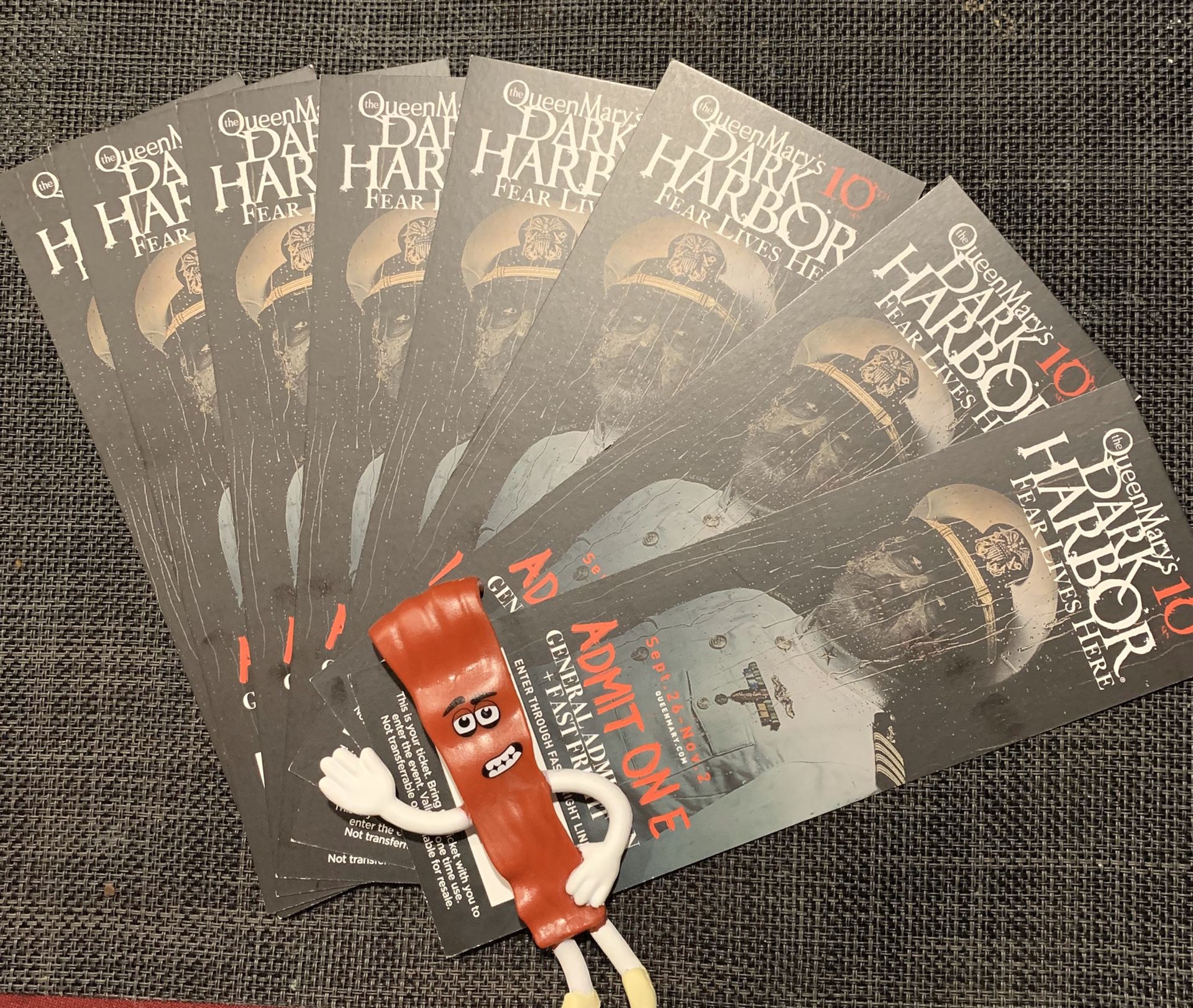 Dark Harbor fast fright tickets to skip the lines