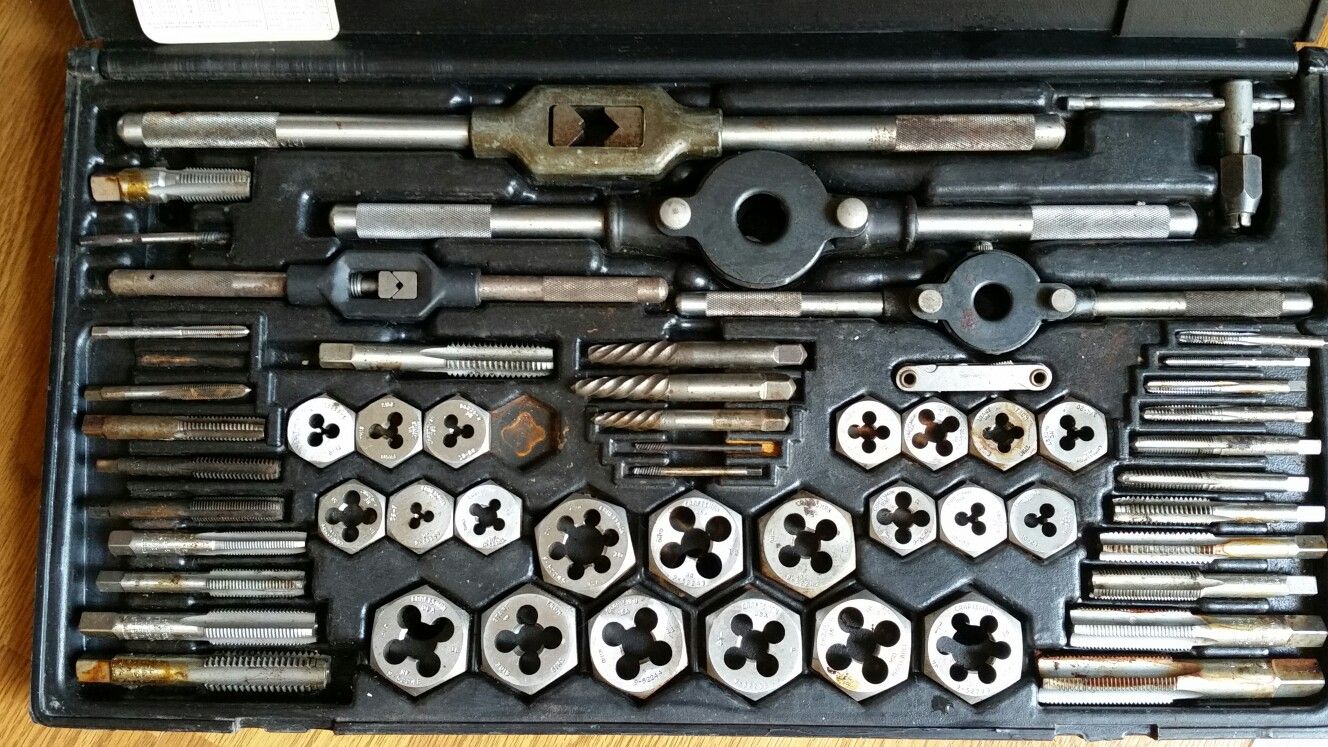 Craftsman Tap and Die Set 54 pc 5207 Thread Cut Tools
