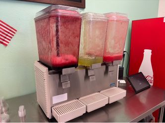 Aguas Fresca machine/ fountain drink machine