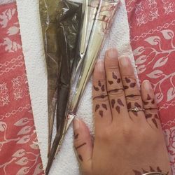Indian Henna Paste Eich Kon $5