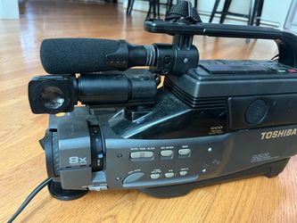 Toshiba CCD Camcorder with 8x Zoom