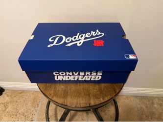 BRAND NEW Converse Chuck Taylor All Star Hi Undefeated x Los Angeles Dodgers Ostrich Size 10 or 10.5