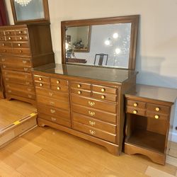 Solid Wood Bed Room Set  