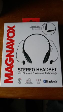 Magnavox stereo headset with Bluetooth wireless technology
