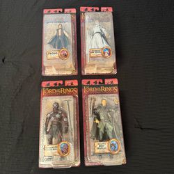 NEW! Lot of 4 The Lord of The Rings The Two Towers LOTR Action Figures SEALED!