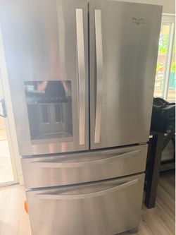 Whirlpool French door Refrigerator