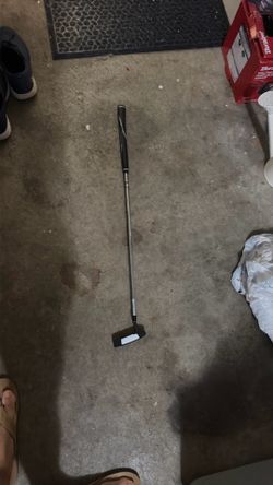 Golf putter