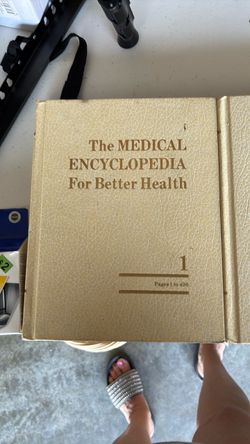 The encyclopedia for better health 2 book set