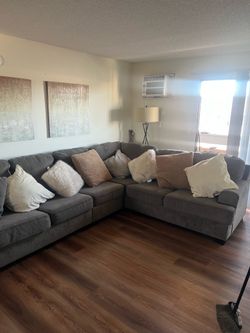 Couch for sale in great condition!!! Moving sale!!!