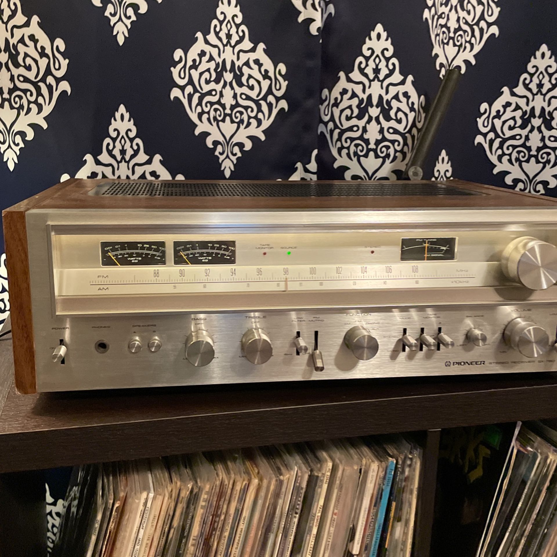 Pioneer Stereo Receiver 