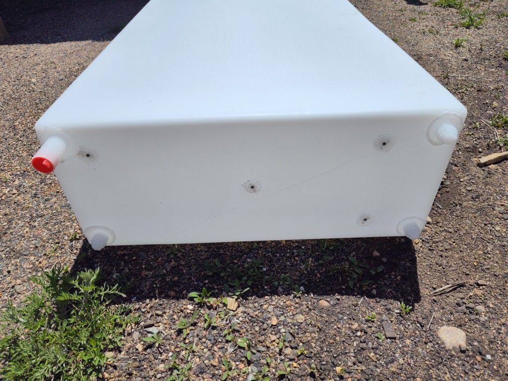100 Gallon Water Tank